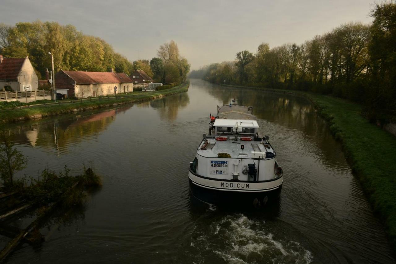Les Rues-des-Vignes La Chaumiere Du Tordoir Bed & Breakfast エクステリア 写真